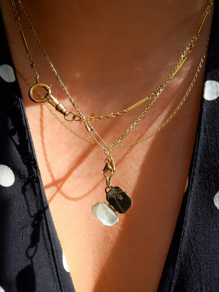 Online Octagonal Spider Locket Pendant x okay______fine All|Pendants
